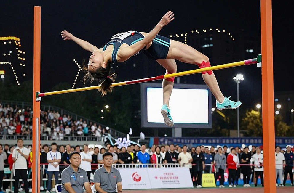 32:32.40 — सिंध का पहला स्वर्ण, और फ़ाइल के तीन खाली कॉलम